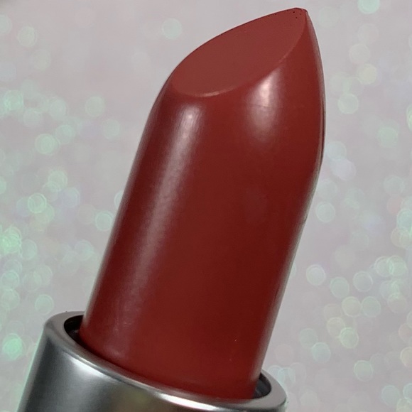 MAC Lipstick Bundle of 2: Dare You & Twig - Picture 9 of 11